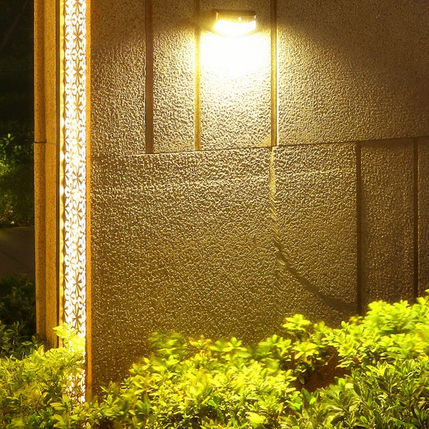 Alder Solar Motion Wall Light, Black or Rose Gold IP65 Waterproof Solar Motion Sensor Light for Gate, Shed & Garage