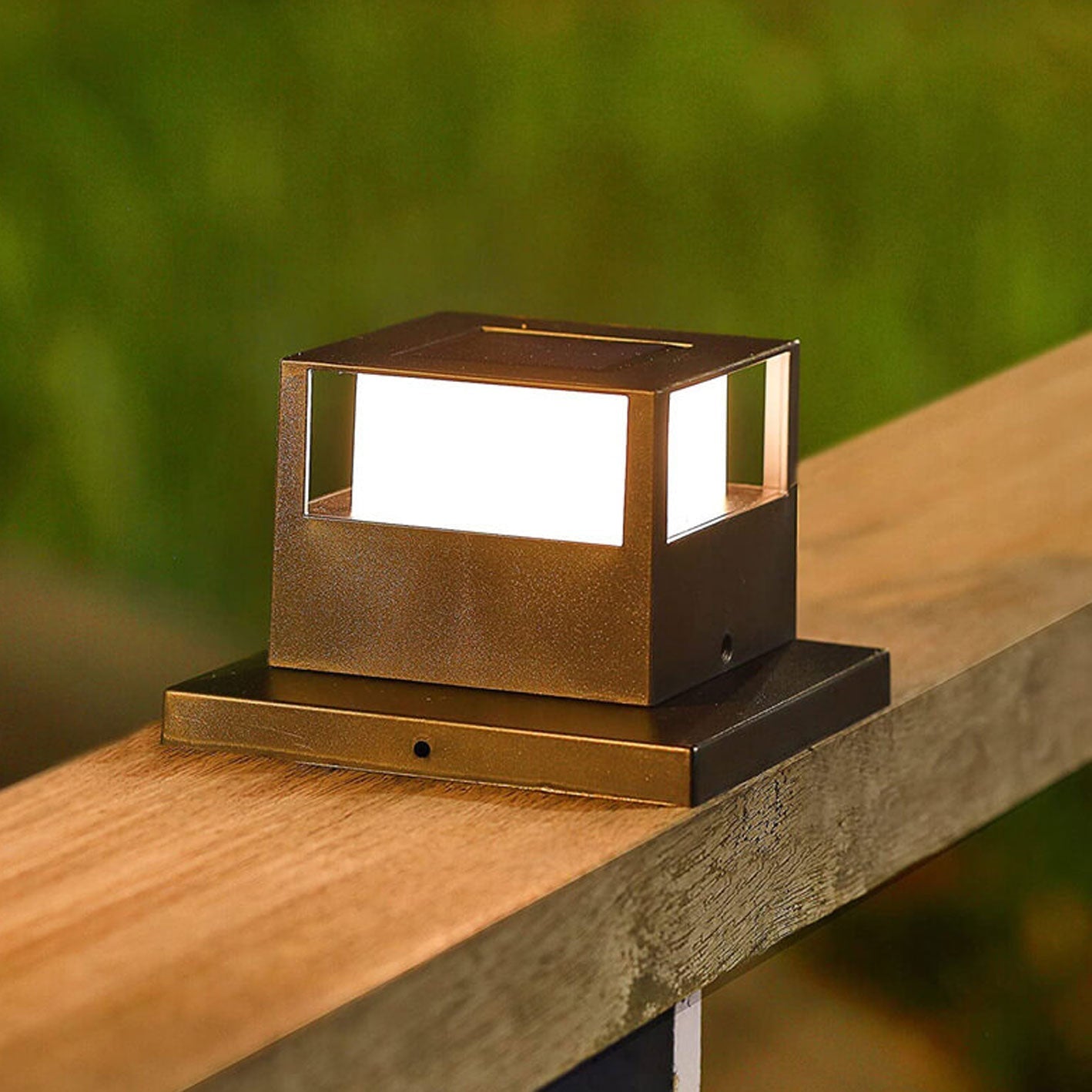 Cairn Solar Post Cap Light, Black White IP65 Waterproof Wireless Solar Fence Post Cap for 4x4 Deck Railing & Gate