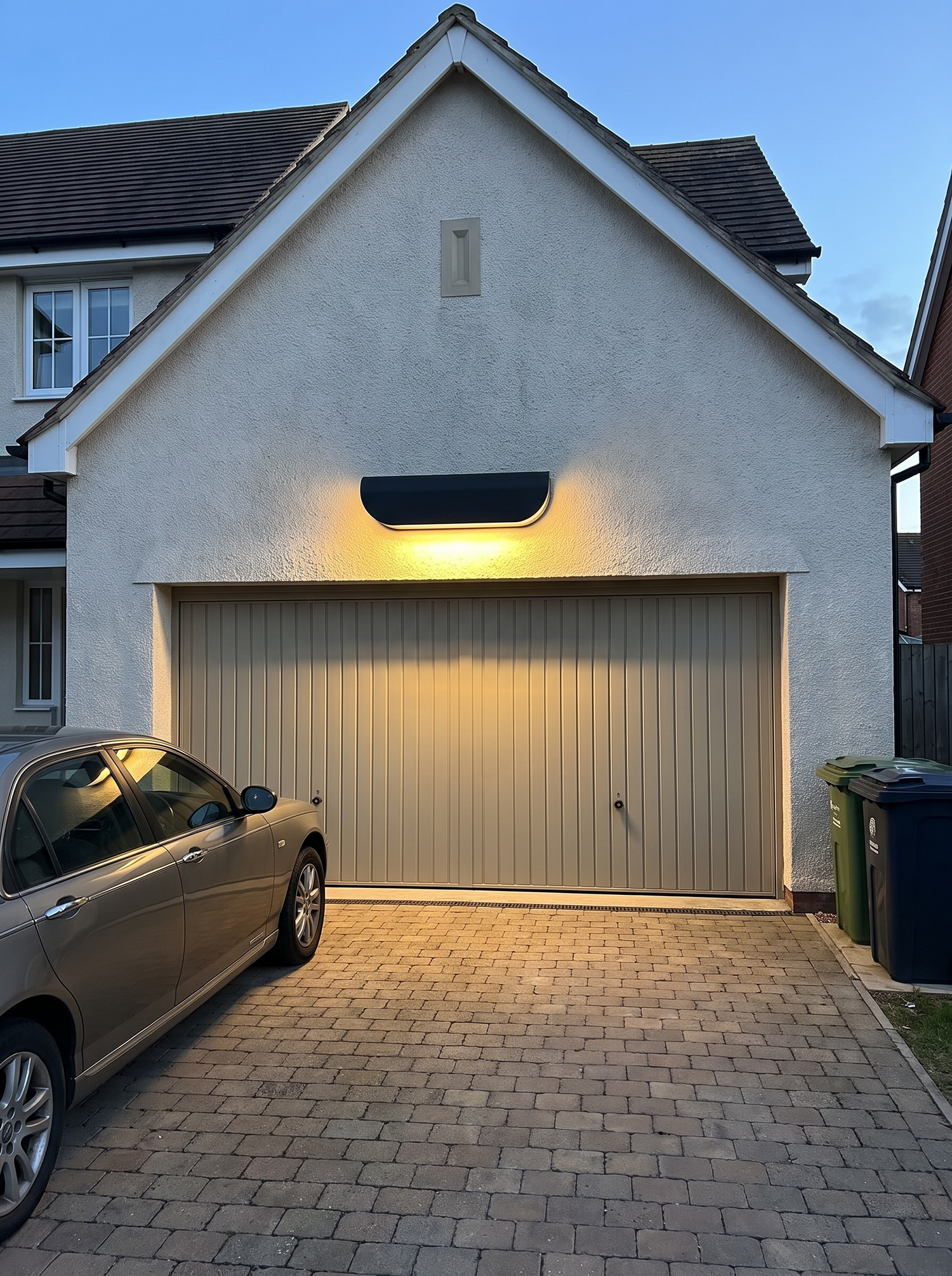 Arden Curved Wall Light, Wide Black IP65 Waterproof LED Outdoor Wall S